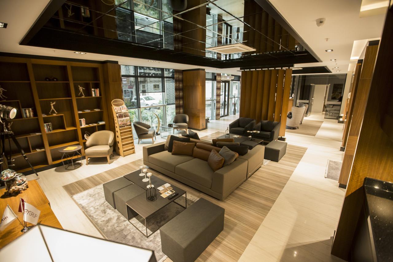 Honour Hotel 尼代 外观 照片